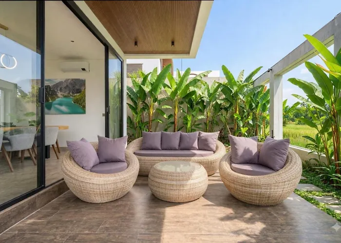 Luxury 3br Designer Villa *