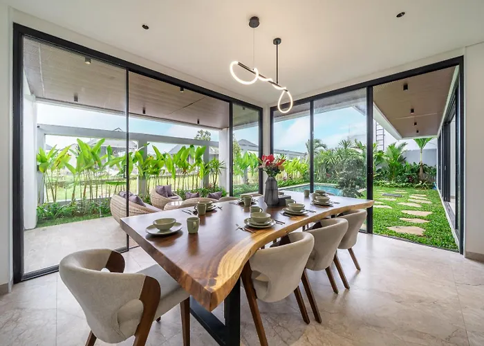 Luxury 3br Designer *