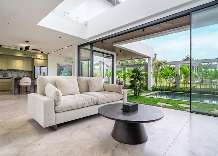 Luxury 3br Designer